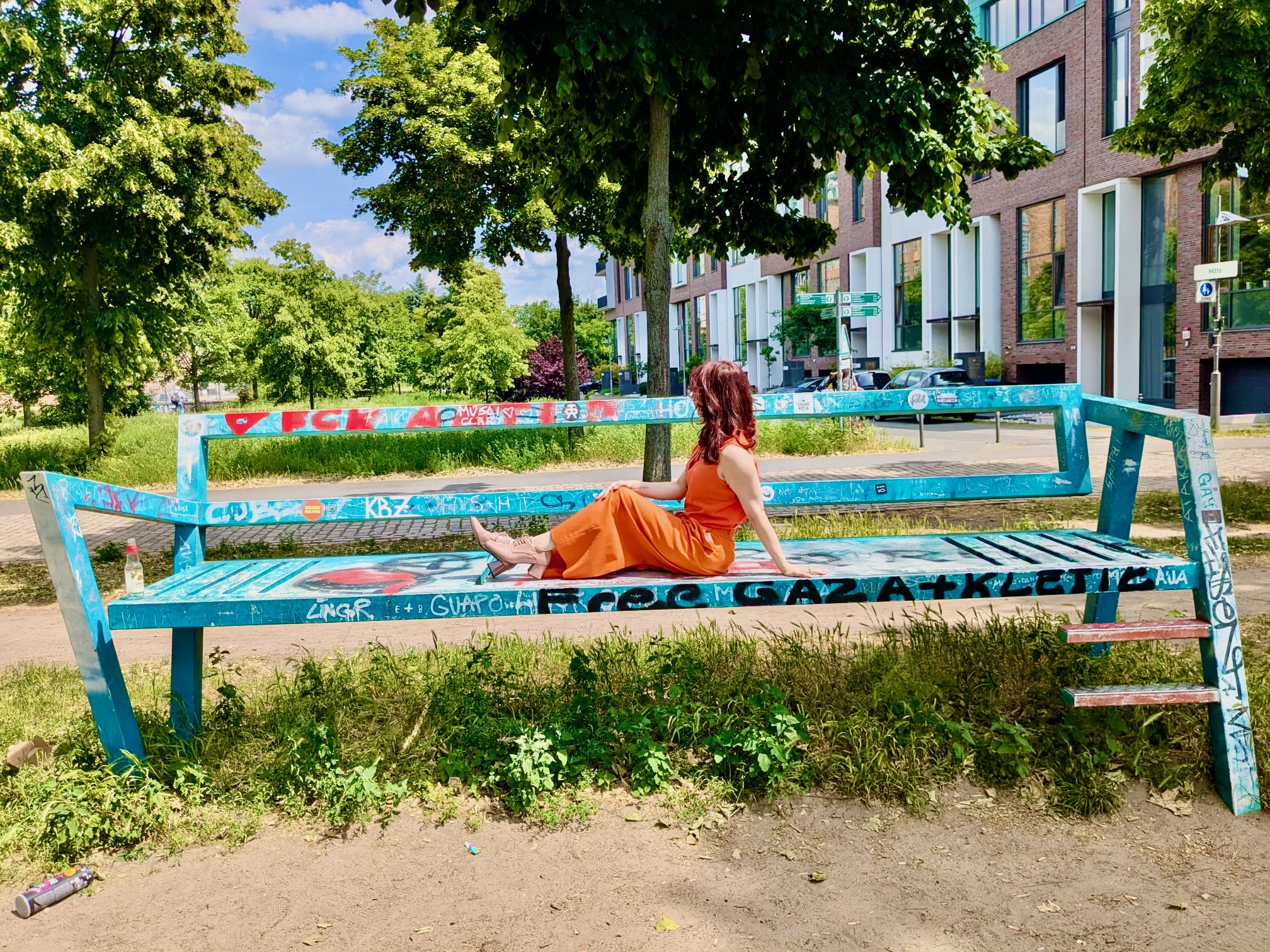 Direkt am Kanal — die Big Bench Berlin is' der perfekte Fotospot, ne!